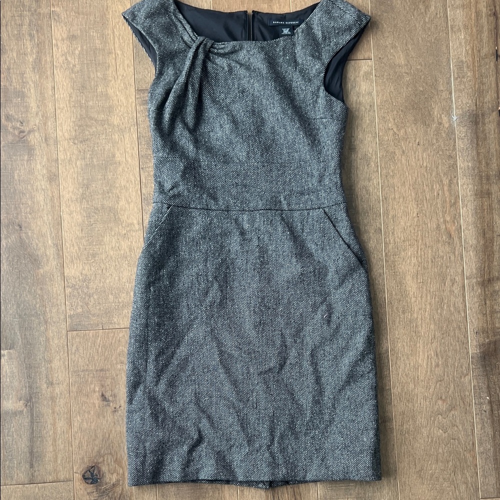 EUC Banana Republic tweed Dress size 00P